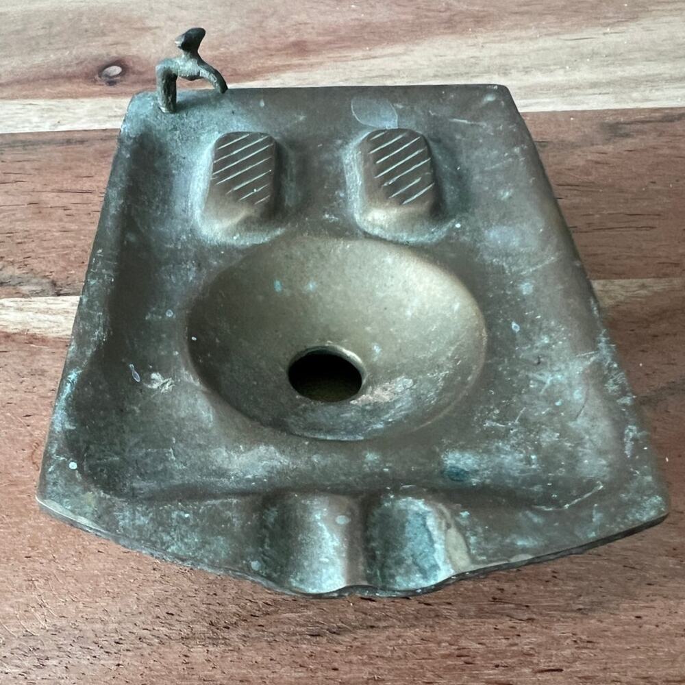 mid-century MCM brass novelty ashtray conversation piece bathroom sink bathtub